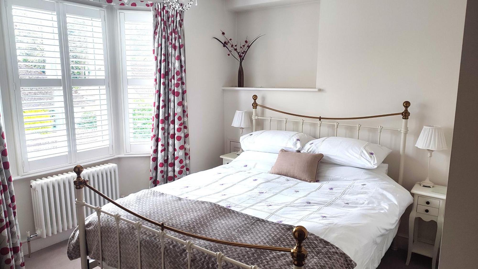 3 Bedroom Cottage In Sunninghill, Ascot Экстерьер фото